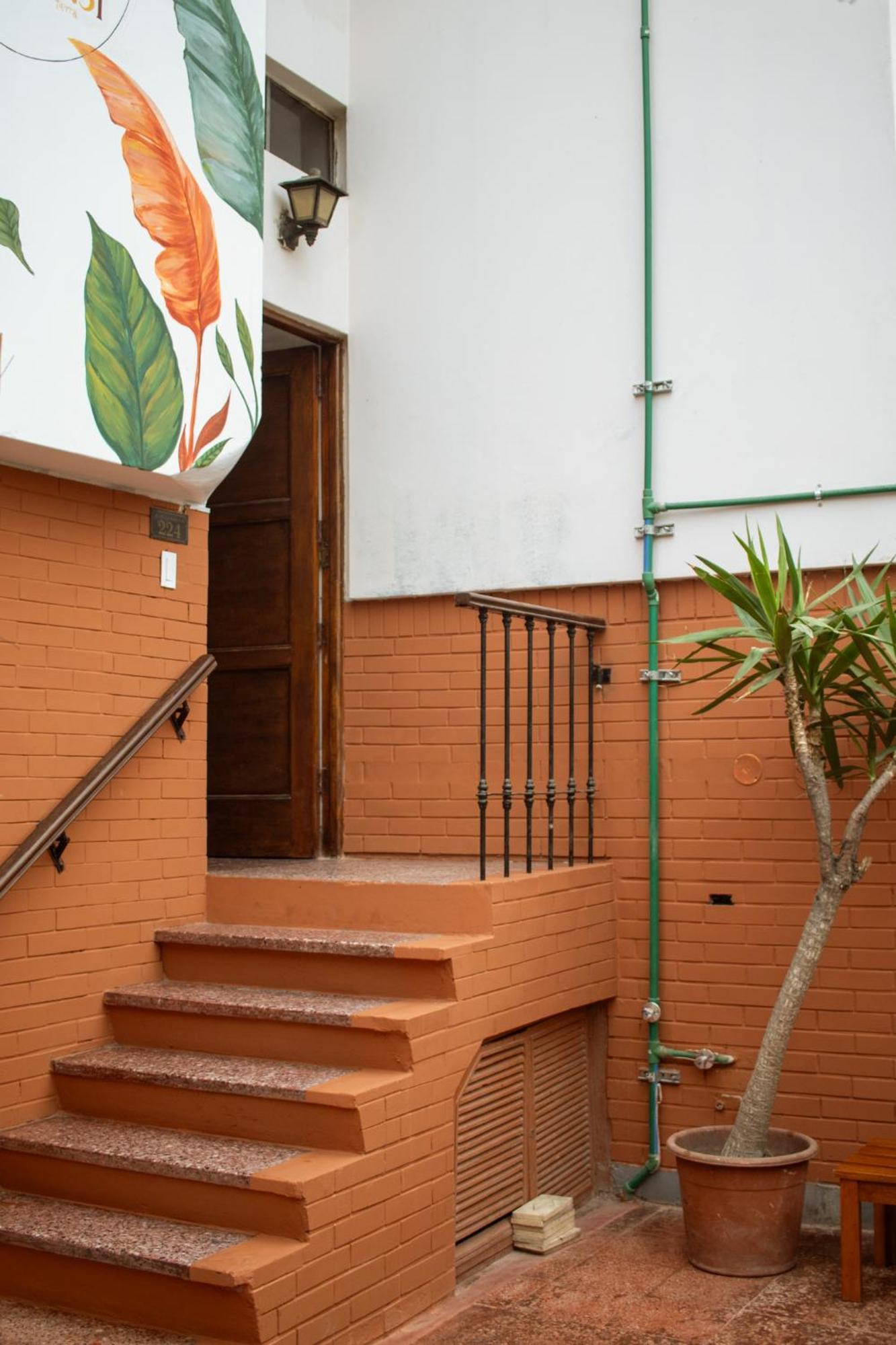 Temazcal Hostel Lima Exterior photo